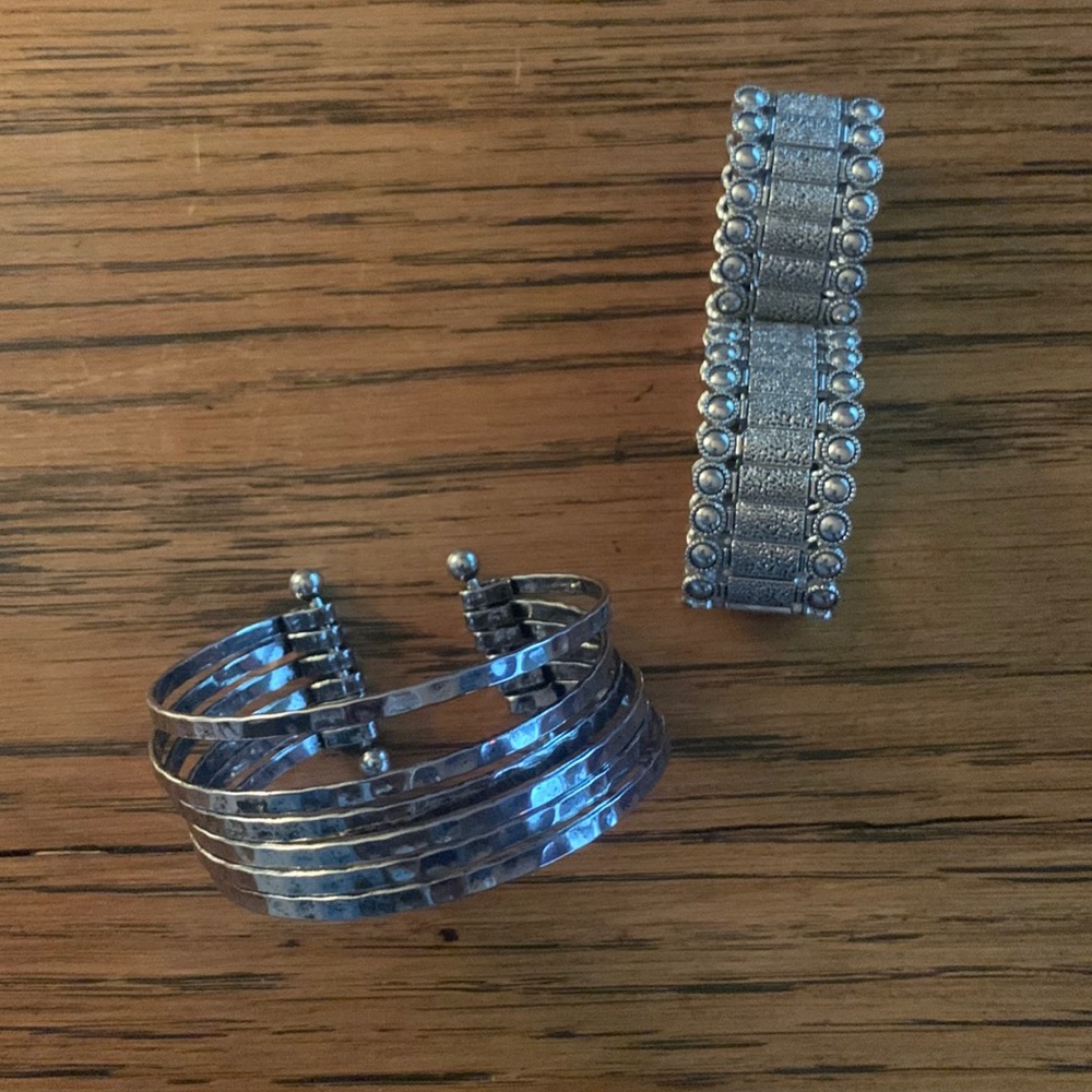 Set of two Silvertone bracelets